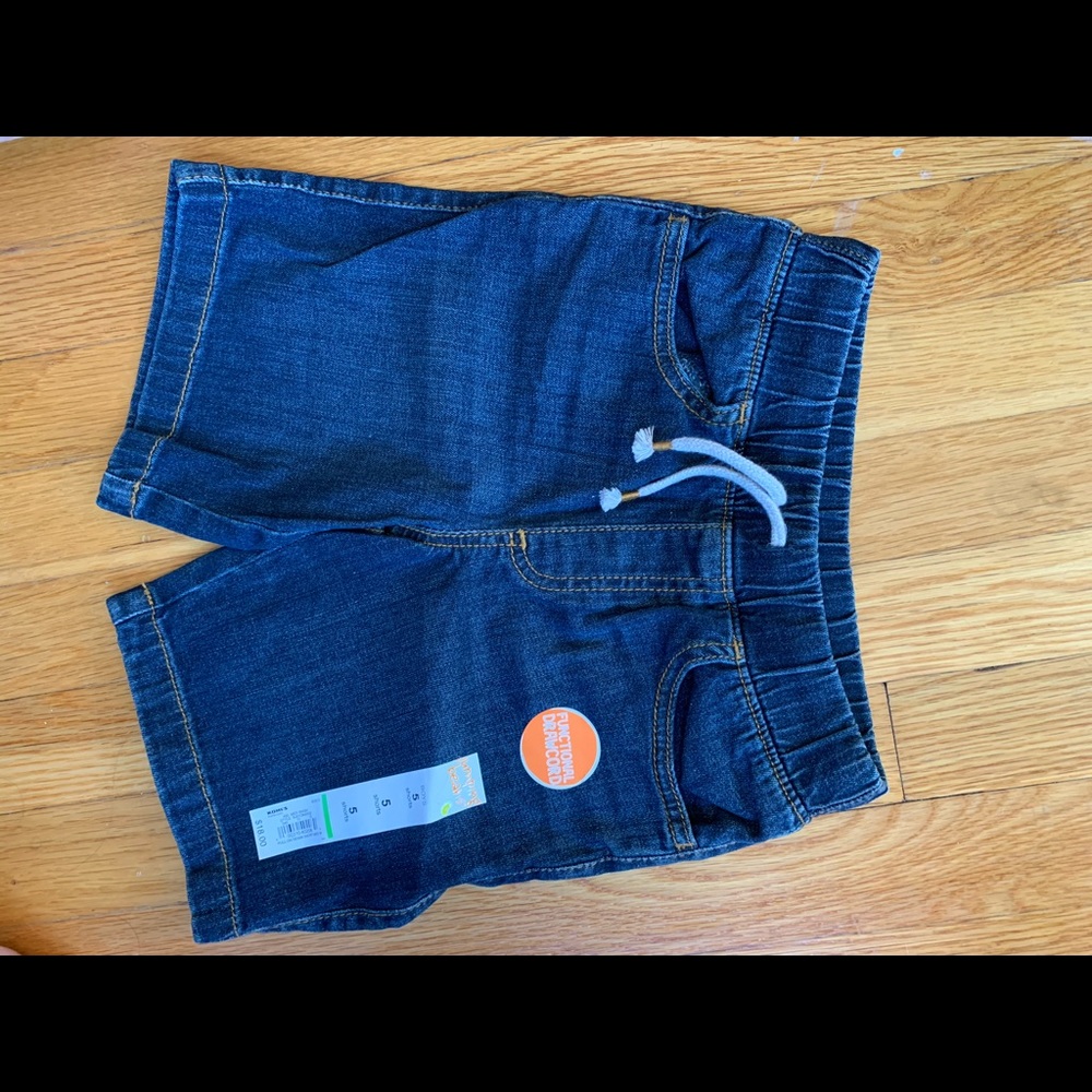 NWT - denim shorts brand new size 5